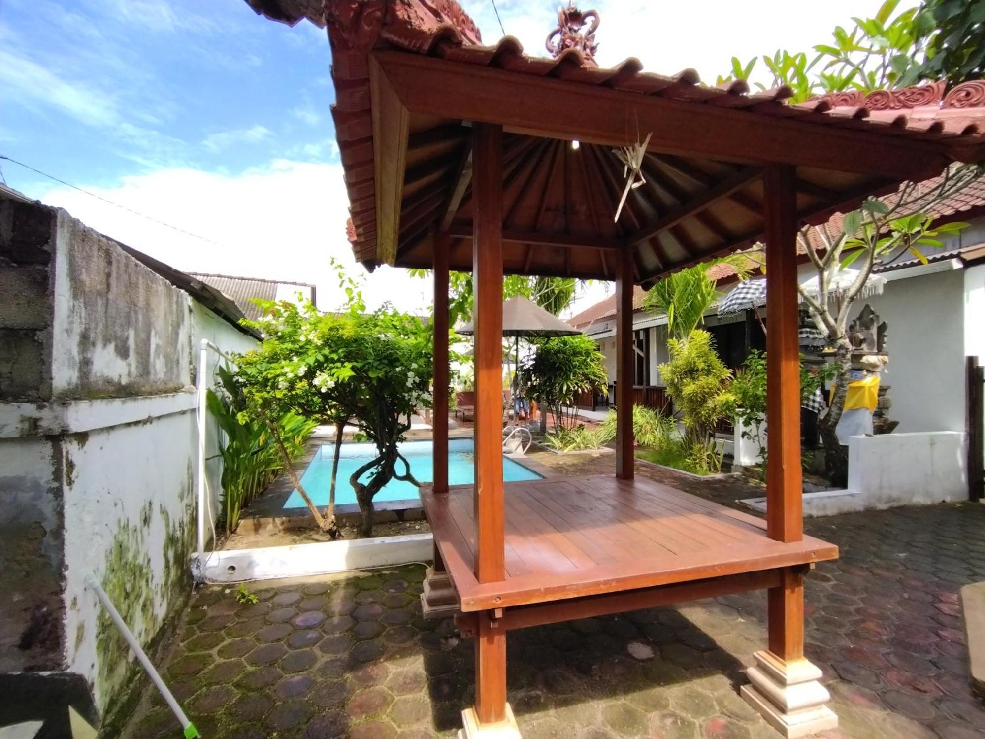 Pantai Bungalow Lembongan Island Exterior photo