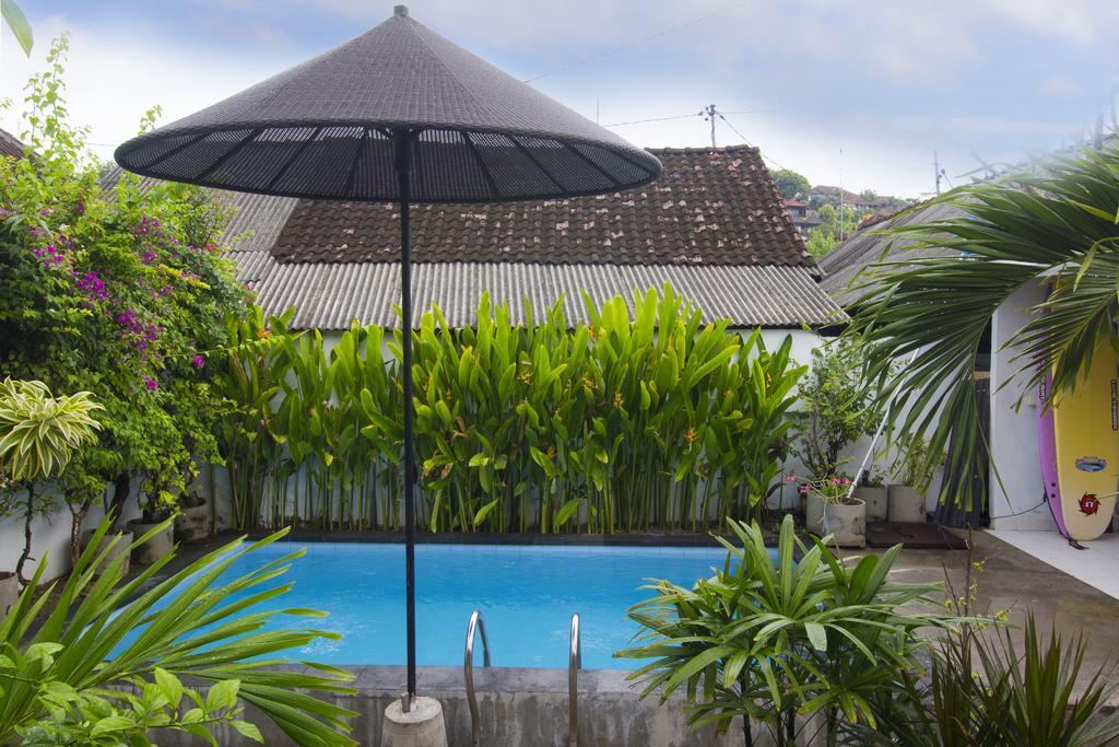 Pantai Bungalow Lembongan Island Exterior photo